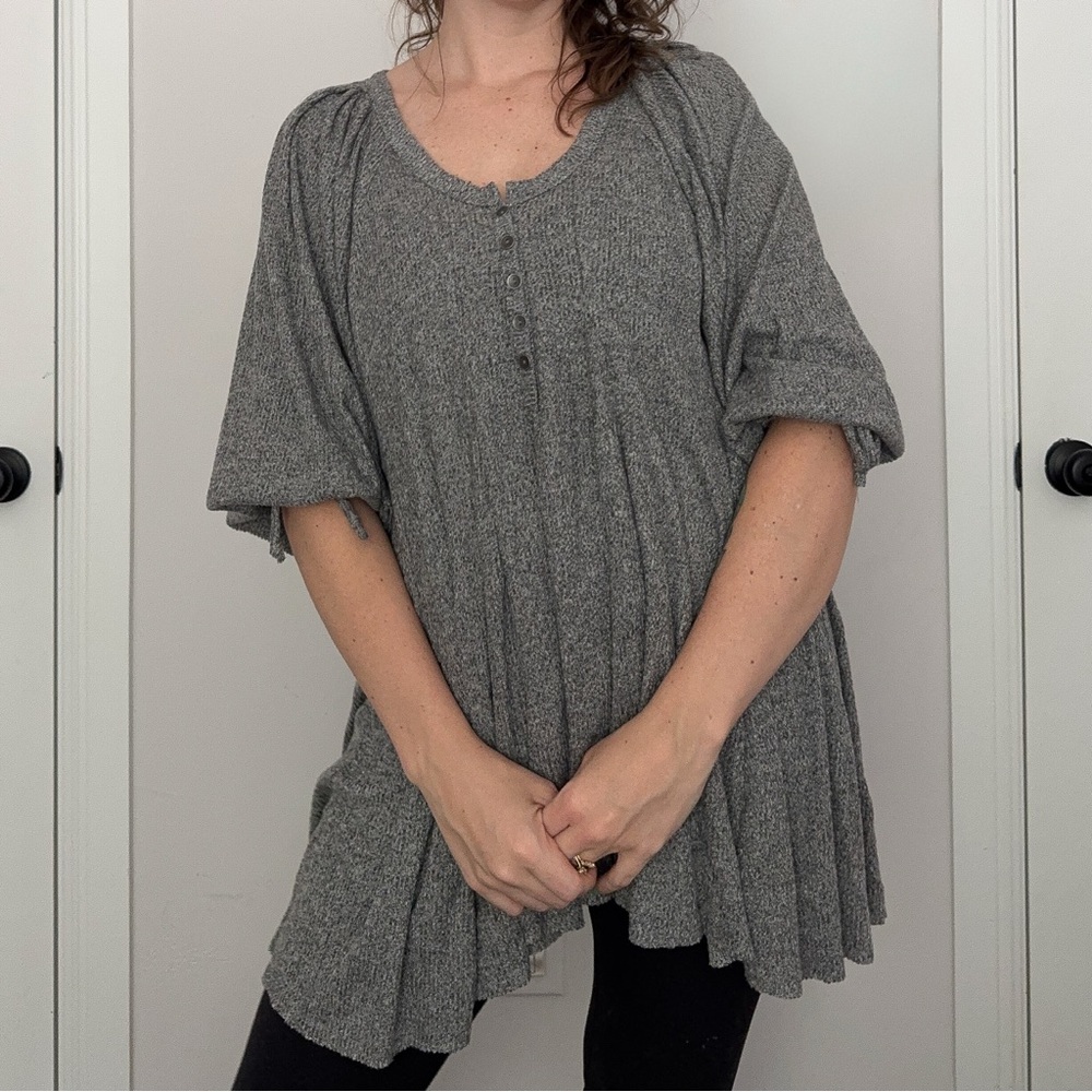 We The Free Oversized Charcoal Henley Tunic Top (XS)